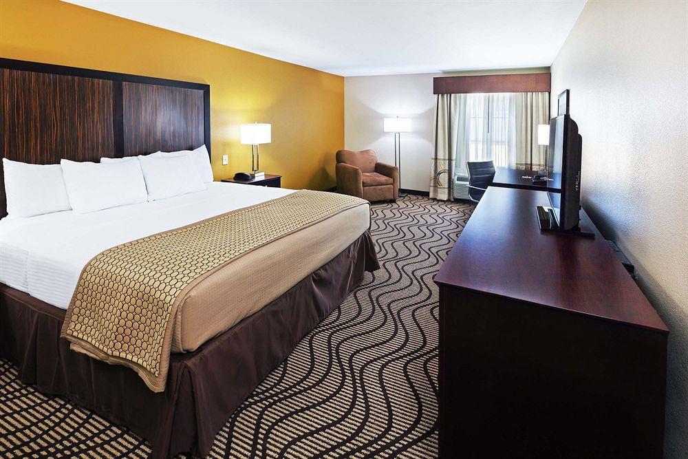 Surestay Hotel By Best Western Floresville Exteriör bild