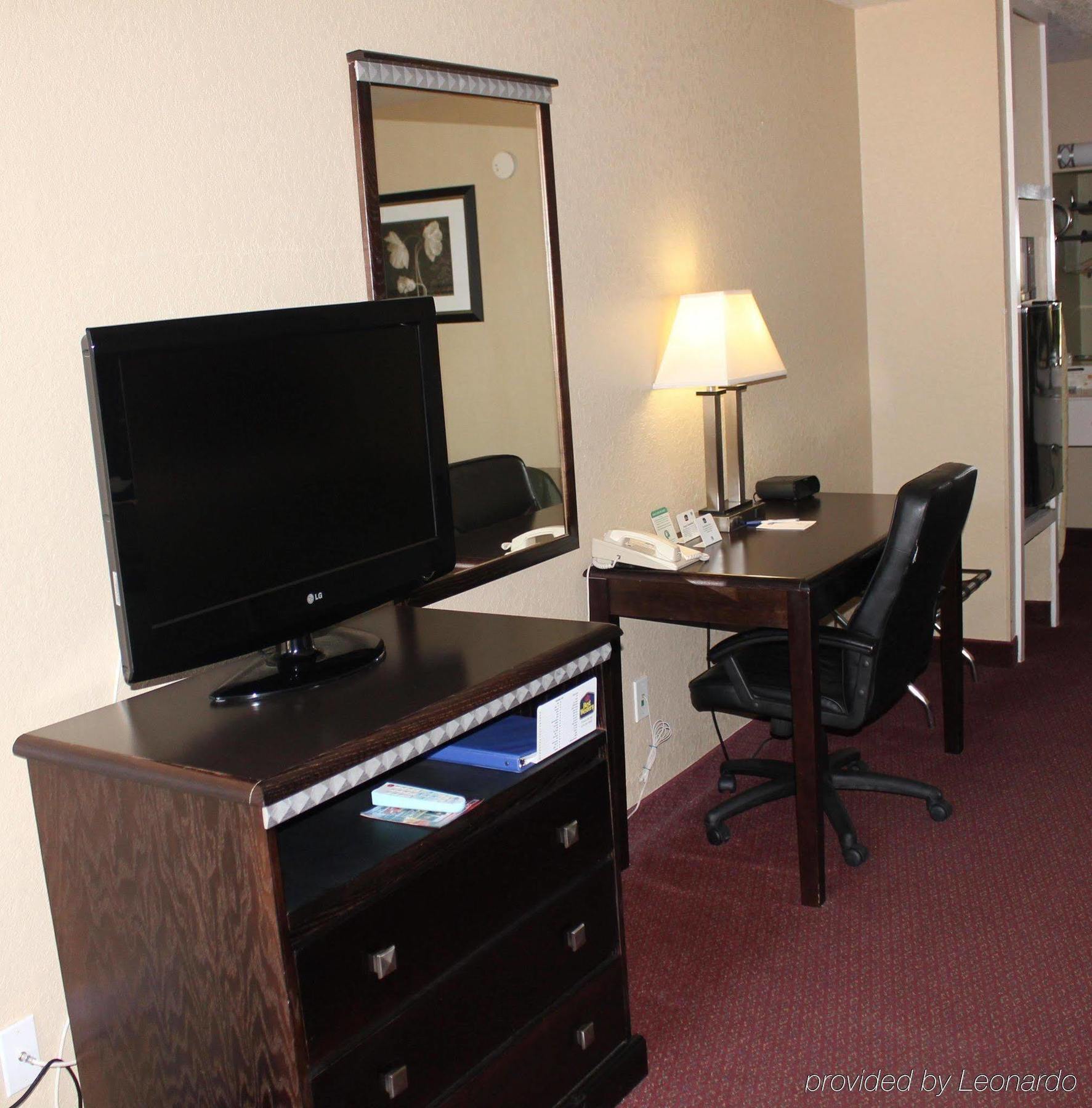 Surestay Hotel By Best Western Floresville Exteriör bild
