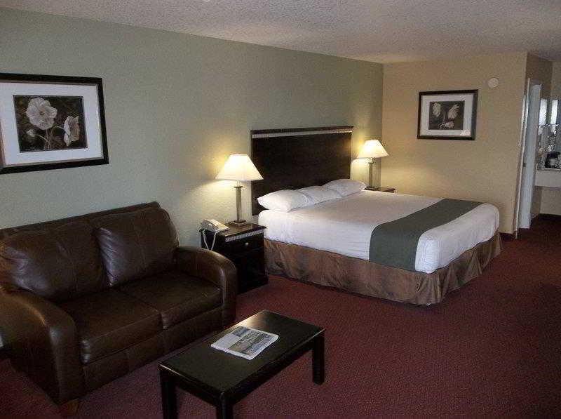 Surestay Hotel By Best Western Floresville Exteriör bild